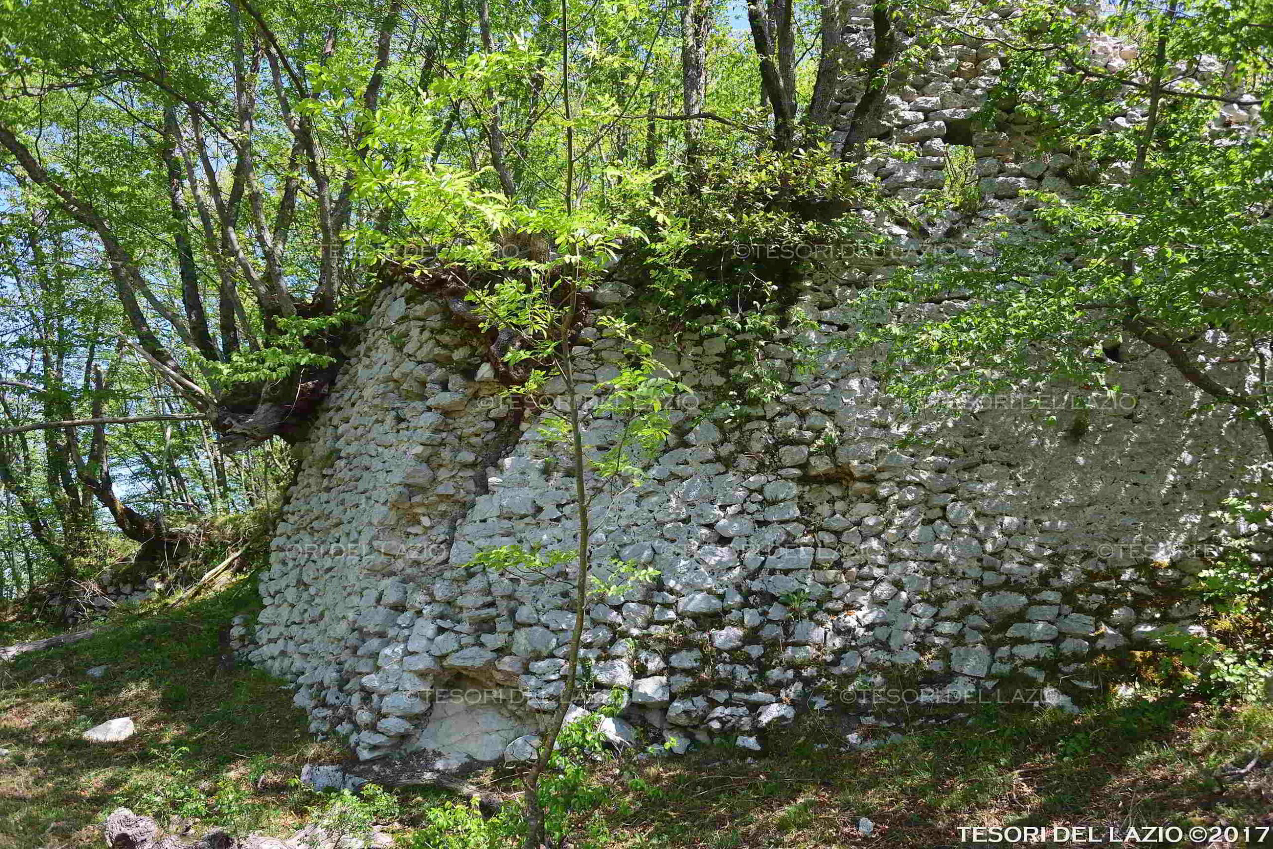 Cervara di Roma (RM) - escursione ai ruderi del castello de La Prugna