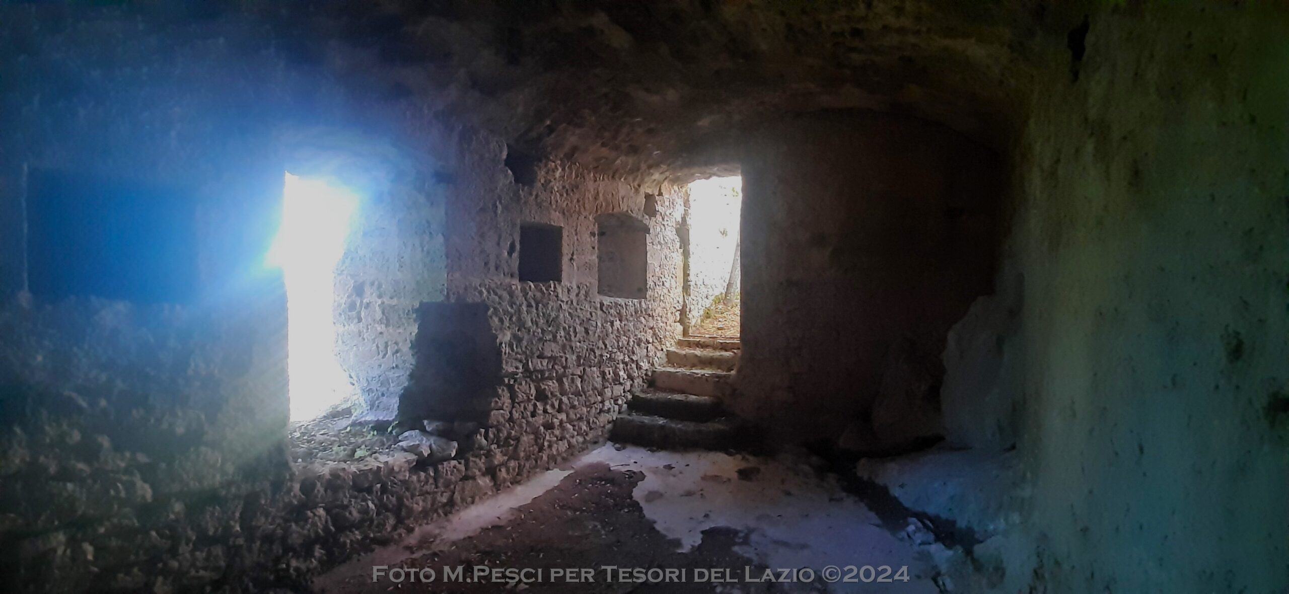 Archeotrekking - Escursione nel Parco dei Simbruini - Subiaco (RM) - interno ruderi eremo